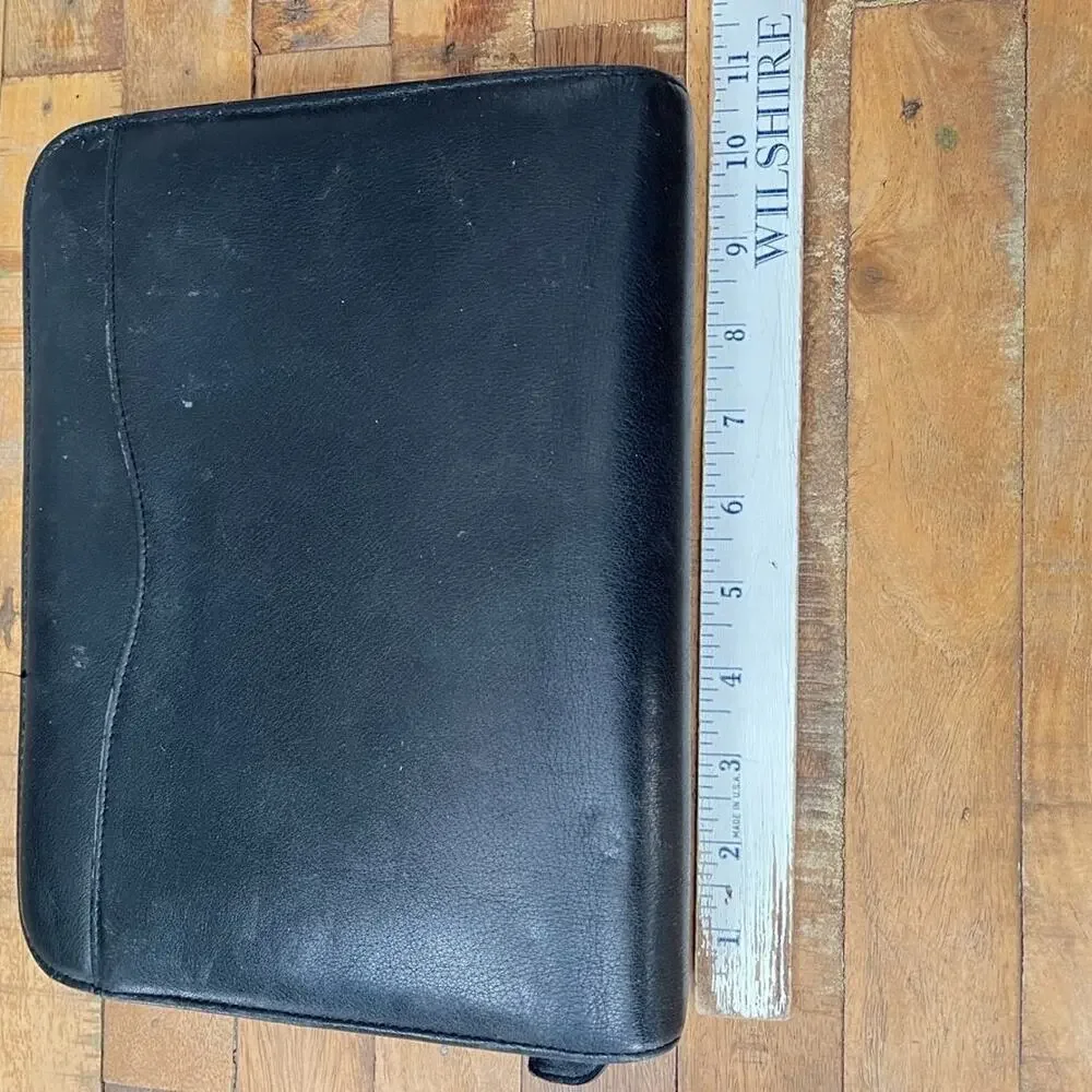 Black Genuine Leather Day-Timer Organizer 7-Ring Binder 10.5